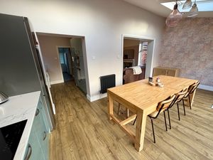 Dining Room- click for photo gallery